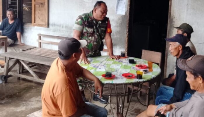 Babinsa Koramil 04/SBB Gencarkan Edukasi Bahaya Narkoba