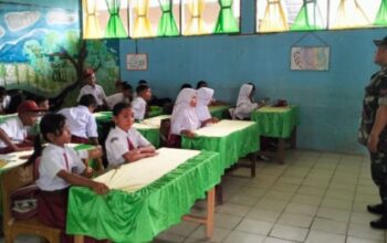 Babinsa Kodim DS Berikan Wasbang kepada Siswa SD di Perbaungan