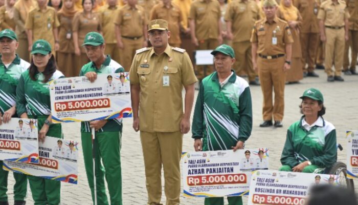Bobby Beri Tali Asih 13 Legenda Olahraga Sumut Peringati Haornas ke-43