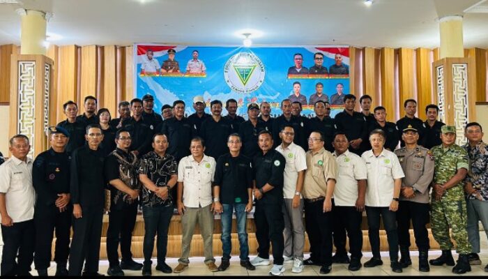 Pesan Irfandi Saat Melantik Kepengurusan Forwaka Tebing Tinggi