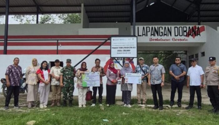 PTPN IV Regional 2 Bantu Rp345 Juta untuk Tribun Lapangan Dobana Serbelawan