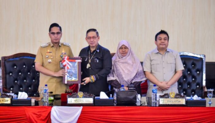 Rico Hadiri Paripurna APBD Medan 2027, DPRD Soroti Anggaran: Jangan Cuma Besar, Harus Kembali ke Rakyat