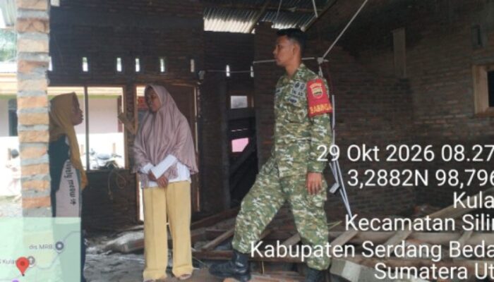 Personil Koramil 19/BP Bantu Korban Banjir dan Longsor di Sergai-Deli Serdang